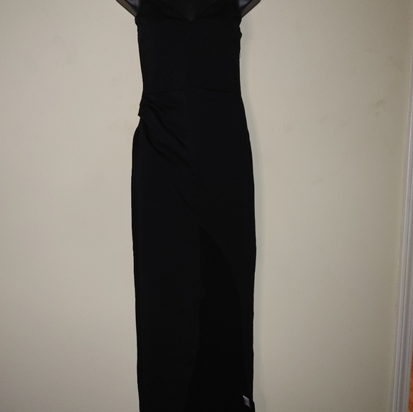 Black Strapless Tube Dress with split. - Picture 6 of 9